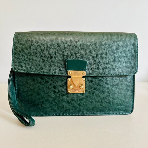 LOUIS VUITTON GREEN EPI LEATHER POCHETTE SELLIER DRAGONNE CLUTCH WRISTLET - Picture 2 of 16